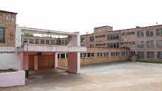 Входная группа Школа № 49.  Труда,  18